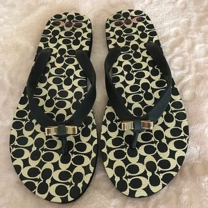 Coach Flip Flops Black and Creme Size 9